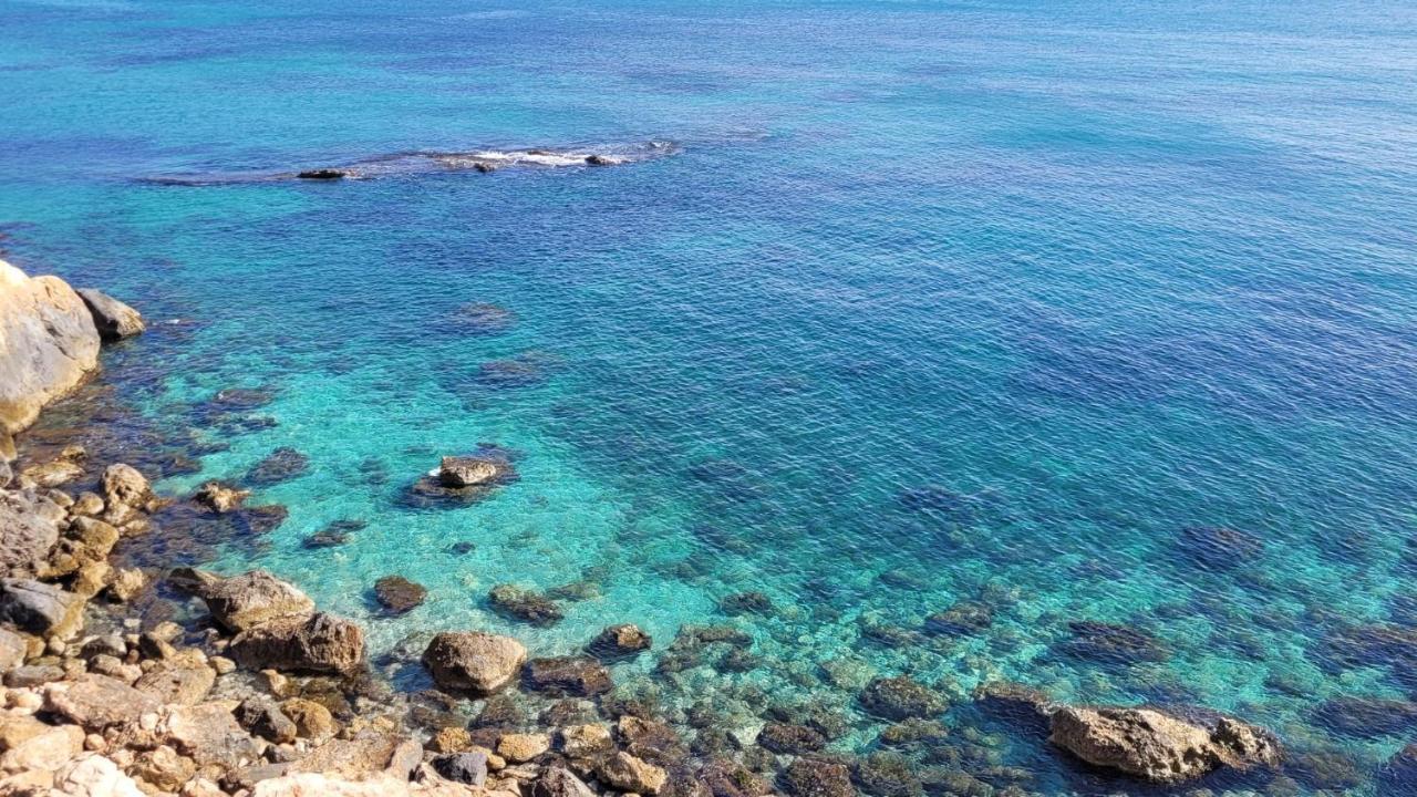 Casa Caledonia - Appartement Dans Villa Avec Jardin Arbore Et Piscine A 500 M De La Mer 贝尼萨 外观 照片